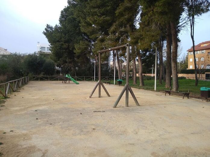 Servicios encarga nuevos arreglos en parques, sin haber resuelto el abandono de otros
