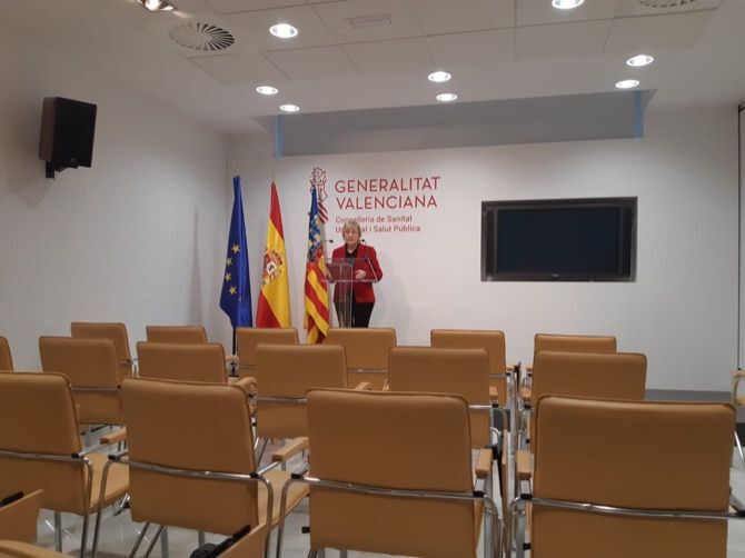 Sanidad confirma 25 sanitarios contagiados en el Hospital de Dénia