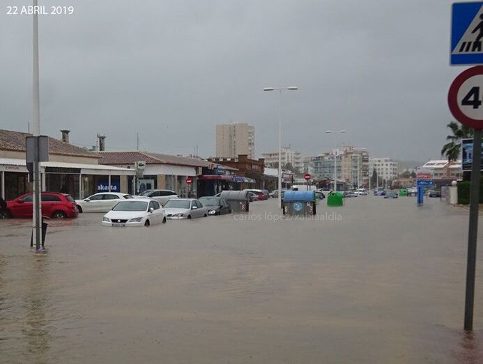Un año de una tromba de agua histórica en Xàbia que inundó el Arenal