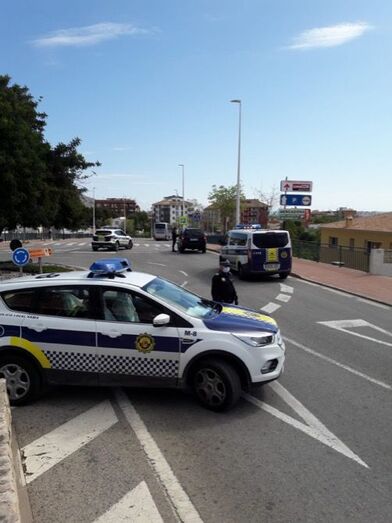 Controles especiales en las entradas de Xàbia para evitar la llegada de turistas