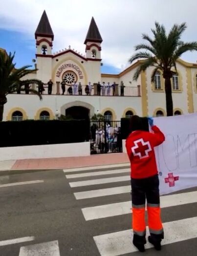 Vídeo: Mensaje de ánimo a los mayores del asilo de los Hermanos Cholbi