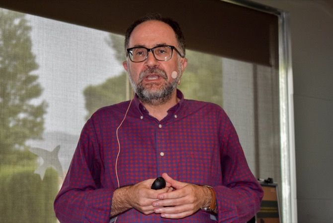 El Hospital de Dénia advierte que los fumadores son más propensos a desarrollar síntomas graves de la Covid19