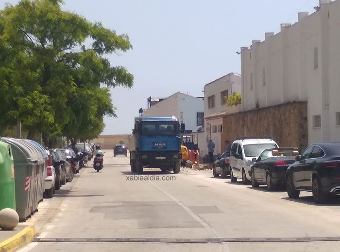Malestar entre los operadores del puerto de Xàbia por unas obras iniciadas por el Consell en plena vuelta a la normalidad