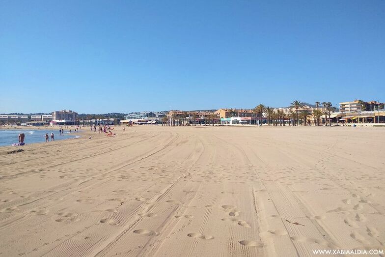 Policía Local y Protección Civil vigilarán las calas y playas de Xàbia durante la nit de Sant Joan