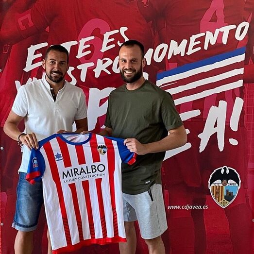 El CD Jávea anuncia sus cinco primeras renovaciones