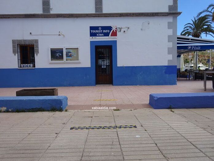 La oficina de Turismo del puerto de Xàbia, distinguida por la accesibilidad de sus instalaciones