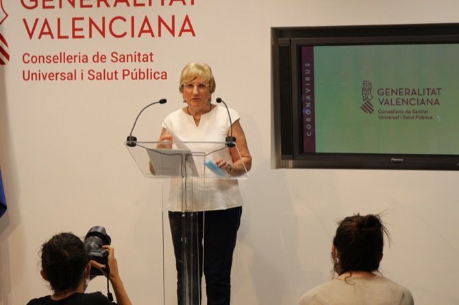 Ana Barceló: 