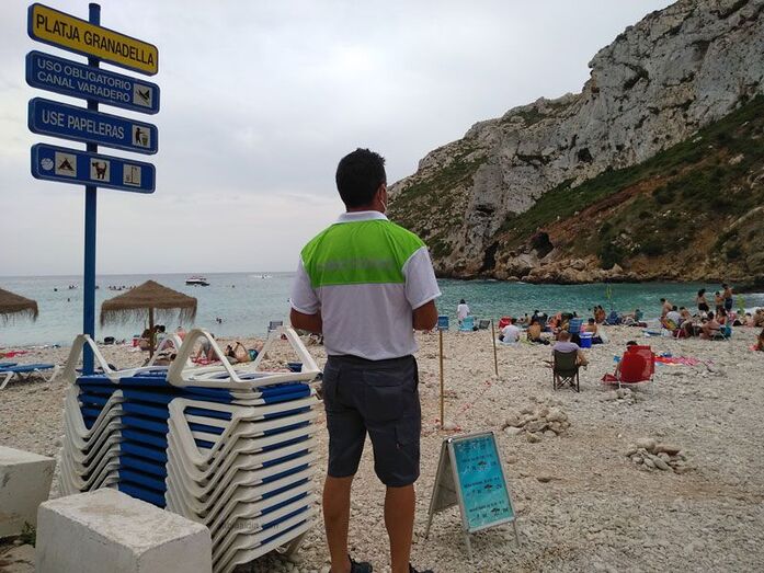 Playas amplía el contrato con los controladores de Vectalia una semana más