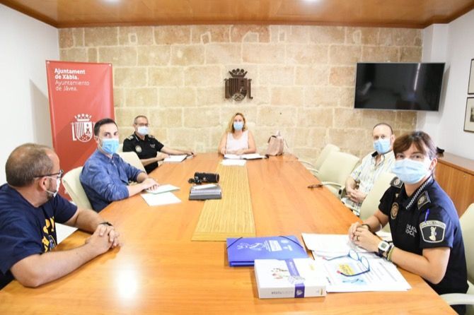 Petrer se interesa por el agente tutor como herramienta para mejorar la convivencia escolar en Xàbia