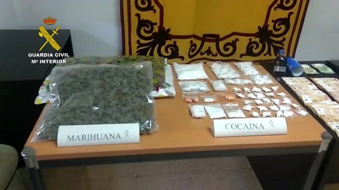 La Guardia Civil desarticula 12 puntos de venta de droga en la comarca de la Marina Alta