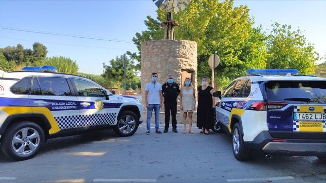 La Policía Local de Benitatxell se pasa el coche híbrido