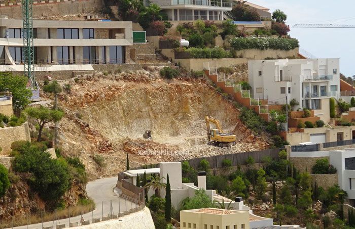 Los vecinos de la Corona denuncian el ruido de una obra cercana