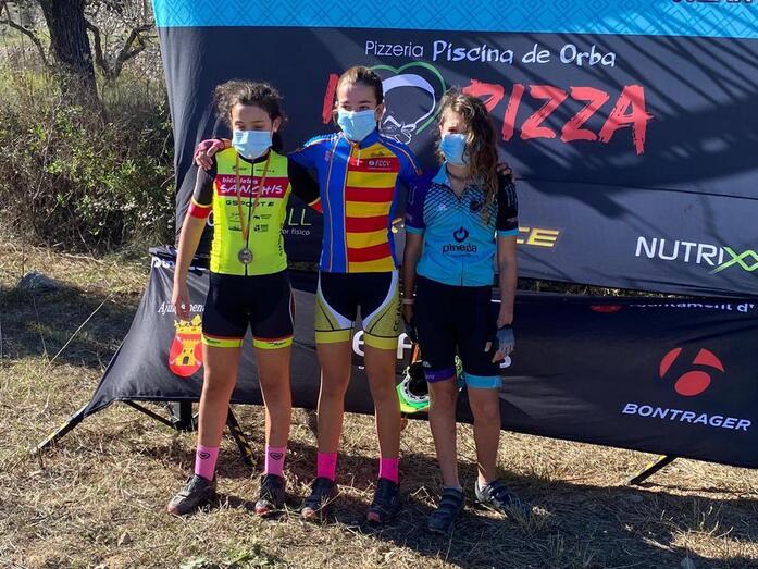 Noa Alderete campeona autonómica de BTT en su categoría