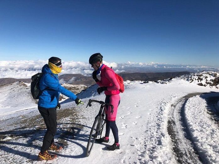 Pablo Ivars participa en una concentración de BTT en el Centro de Alto Rendimiento de Sierra Nevada