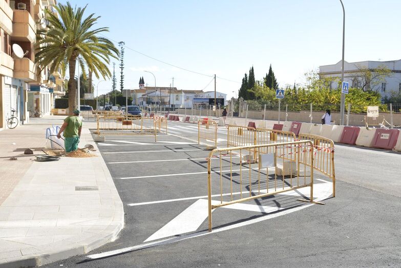 Concluyen las obras de las aceras de una parte de Juan Carlos I