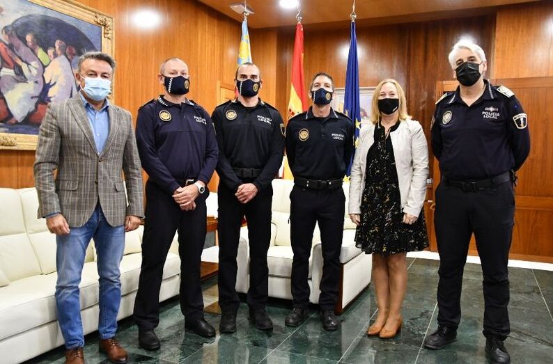 La Policía Local de Xàbia adquiere nuevos equipamientos de seguridad y un radar de control de la velocidad