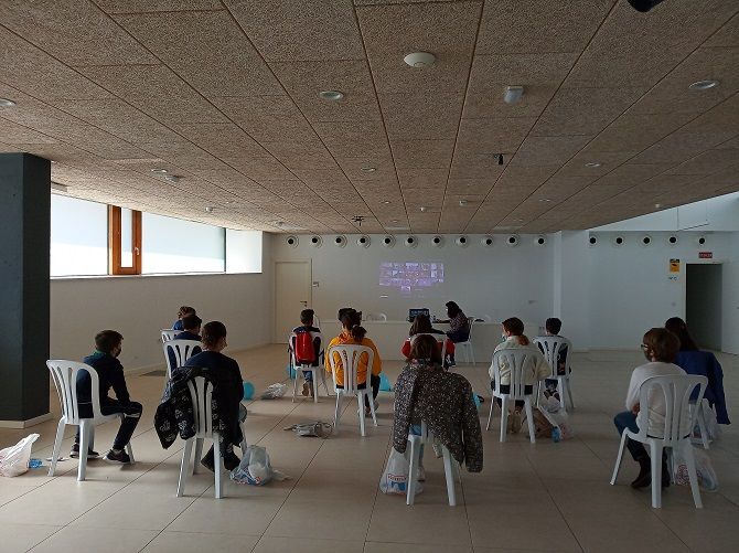 Juventud abre una encuesta para conocer las necesidades de los escolares y adolescentes de Xàbia