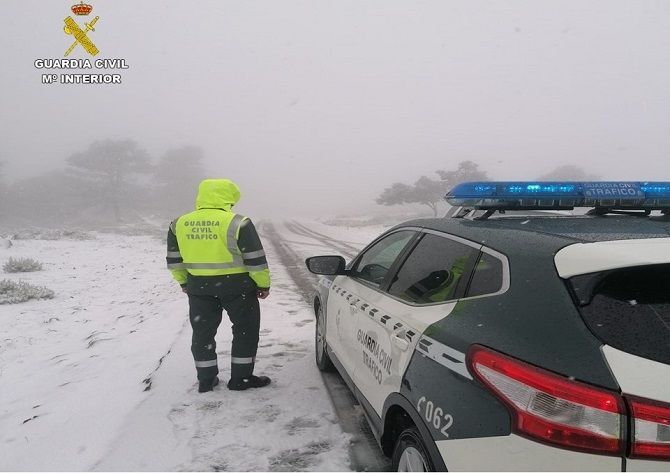 La Guardia Civil apela a la responsabilidad ciudadana para evitar aglomeraciones, cortes en las carreteras y accidentes de circulación