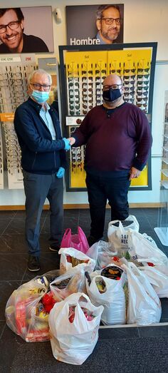 Specsavers dona 40 cajas de comida a organizaciones benéficas de la Costa Blanca