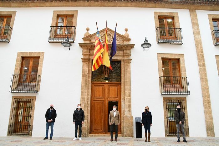 La oposición de Xàbia pide urgencia en la aplicación del nuevo plan de ayudas y muestra su preocupación por el futuro del municipio tras la pandemia