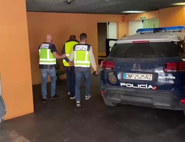 La Policía Nacional detiene en Xàbia a un ciudadano inglés buscado por las autoridades del Reino Unido
