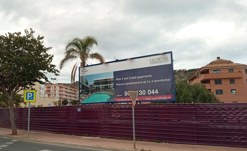 La oposición en tromba pide al gobierno de Xàbia que comience ya la construcción de viviendas protegidas La oposición en tromba pide al gobierno de Xàbia que comience ya la construcción de viviendas protegidas