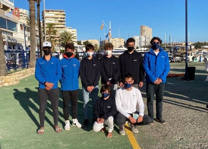 Cinco regatistas de la flota de tablas del Club Náutico Jávea participan en la Copa de España