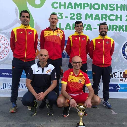 Pablo Ivars logra con el equipo español la medalla de bronce en el Europeo de Carretera MBT