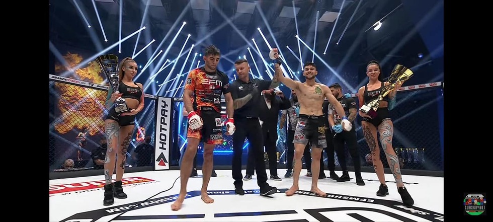 El luchador Pepe Torres se impone en el EFM Show de Polonia
