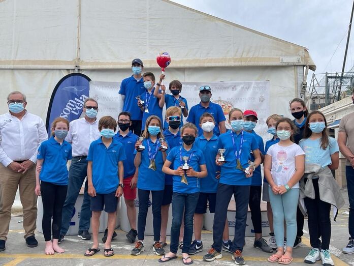 Raúl Martínez y Vivi Alonso campeones autonómicos de optimist B