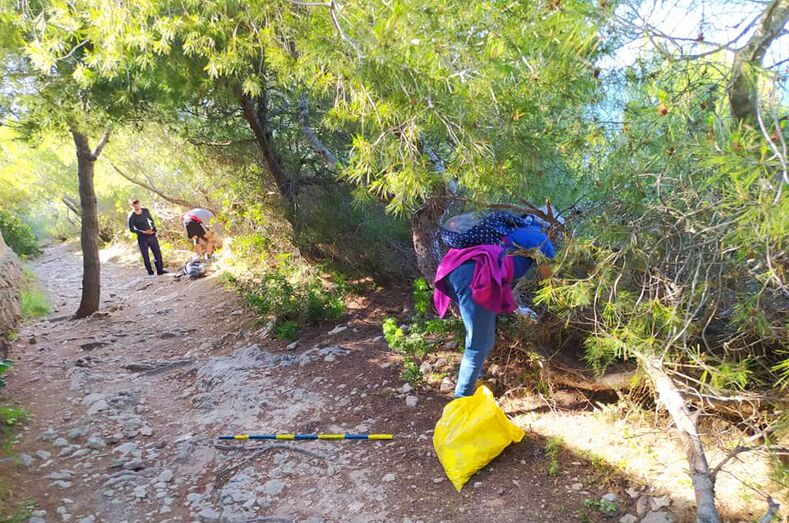El colectivo Jávea te quiero limpia continua incidiendo en la limpieza del municipio