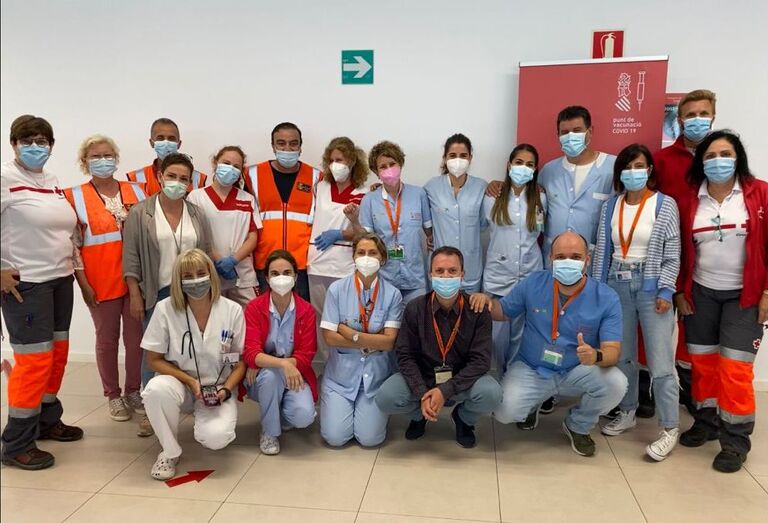El Consell otorga la Alta Distinción de la Generalitat a los equipos de vacunación contra la COVID-19 en la Comunitat Valenciana