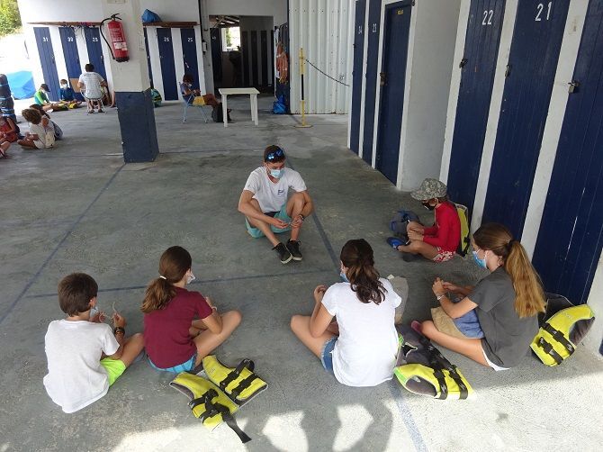 El Club Náutico Jávea retoma la Liga Interescolar para fomentar los deportes de vela entre los escolares de Xàbia