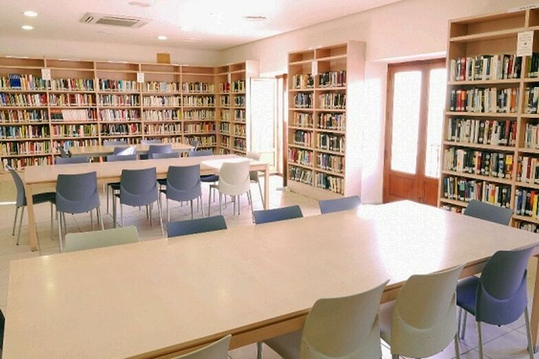 La Biblioteca de Xàbia acoge una jornada de la Cátedra de Igualdad de la Uned de Dénia sobre lo declaración de los Derechos Humanos
