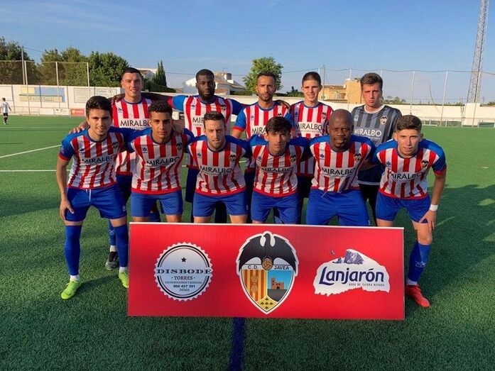 El CD Jávea no especula y golea al CE. Pedreguer 4-1