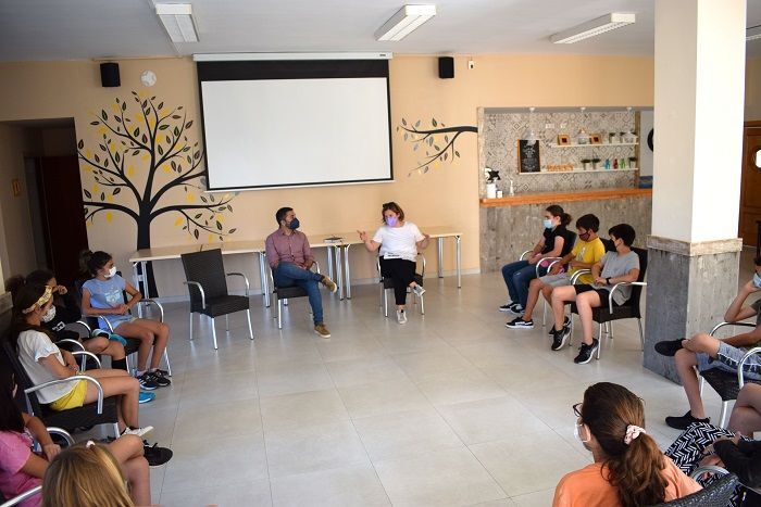 Los niños de Benitatxell piden actividades como paint ball, escape room, carretones para el programa de fiestas