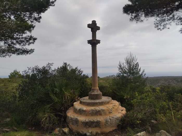 Xàbia recupera la cruz de la Plana, que fija el límite con Dénia