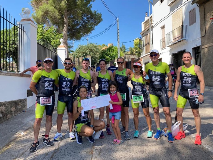 Nueve atletas del Club Atletisme Llebeig participan en el triatlón del Alto Palancia