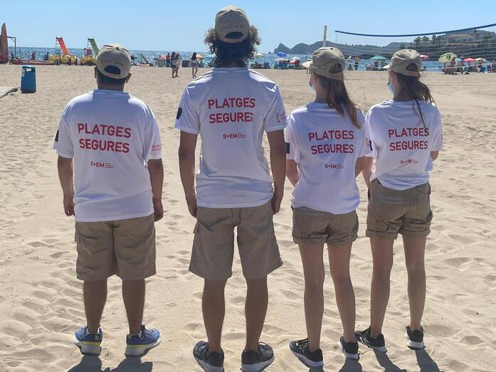 Un grupo de 20 jóvenes velará por la seguridad frente a la pandemia en las playas de Xàbia