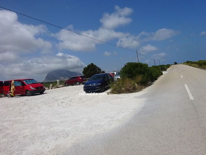 Xàbia cierra por las noches el acceso al faro y al mirador del Cap de Sant Antoni para evitar los botellones