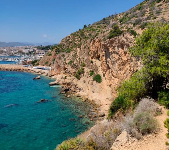 Descubre la reserva marina del Cap de Sant Antoni en kayak este domingo
