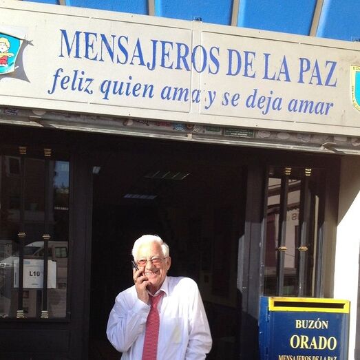 El Rotary Club Jávea organiza una charla con el Padre Ángel, el fundador de Mensajeros por la Paz