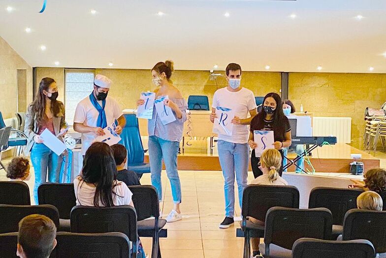 Petit Ars inicia su proyecto embarcándose en un universo musical