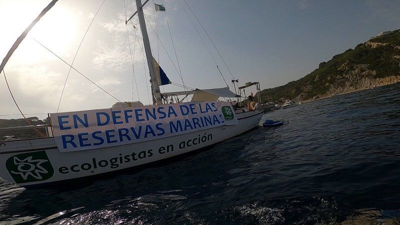 El velero Diosa Maat de Ecologistas en Acción vuelve a la Marina Alta