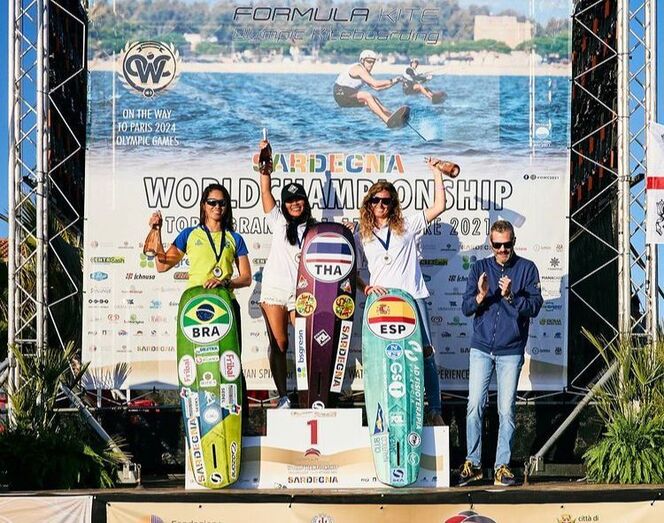 Marta Sánchez se cuelga la medalla de plata en categoría master en el mundial de Fórmula Kite