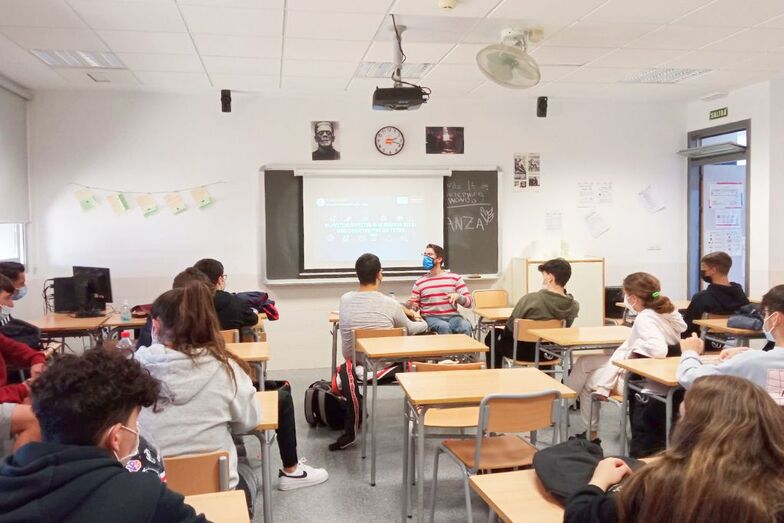 Los jóvenes de la Marina Alta menores de 25 años suponen el 5% del paro comarcal