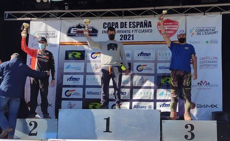 Cristóbal Cholbi sube al tercer cajón del podium en la última prueba del Campeonato autonómico de enduro