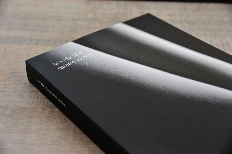 Fotografía y poesía convergen en la última obra de Francisco Català y Josep Dkaidek