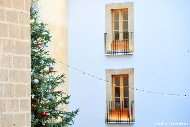 Mercadillo de Navidad a beneficio de Cáritas Parroquial de Xàbia