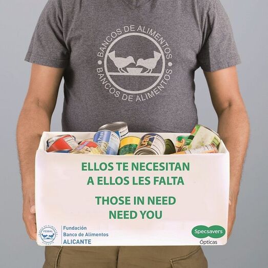 Campaña navideña de recogida de alimentos en Specsavers Calpe, Xàbia y Benidorm
